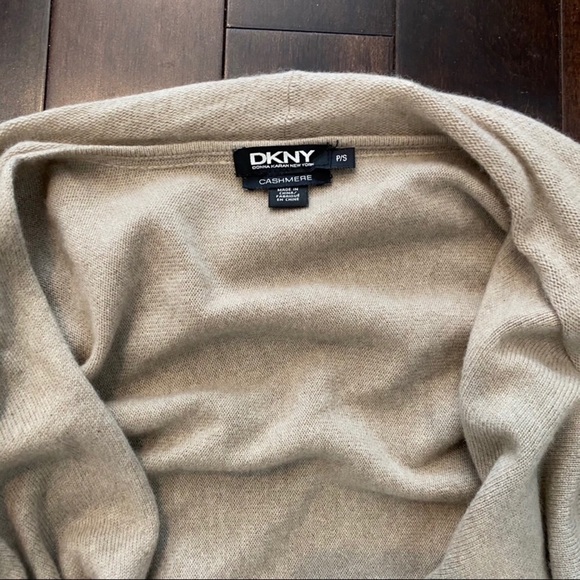 DKNY Cardigan Sweater S-Small 💯 Cashmere Tan Draped Open Front - Picture 4 of 4